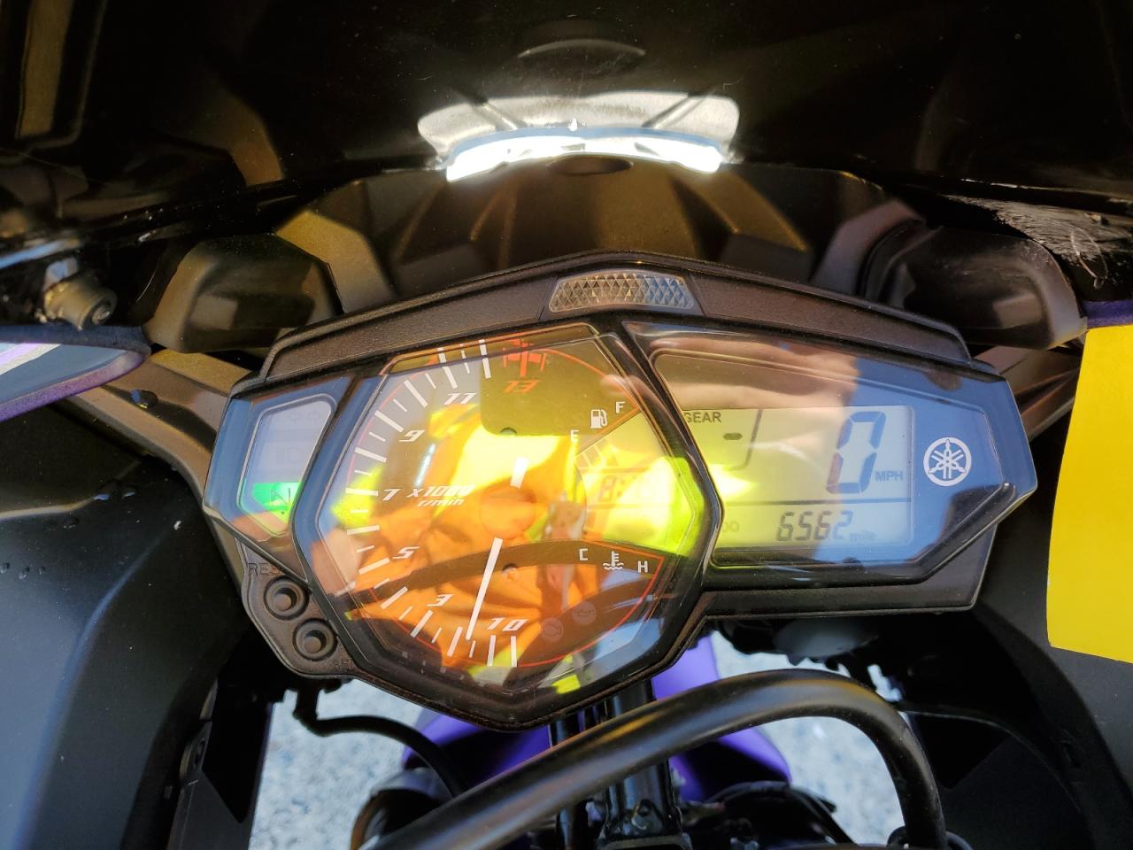 2015 YAMAHA YZFR3 VIN MH3RH06Y0FK007946 photo 7