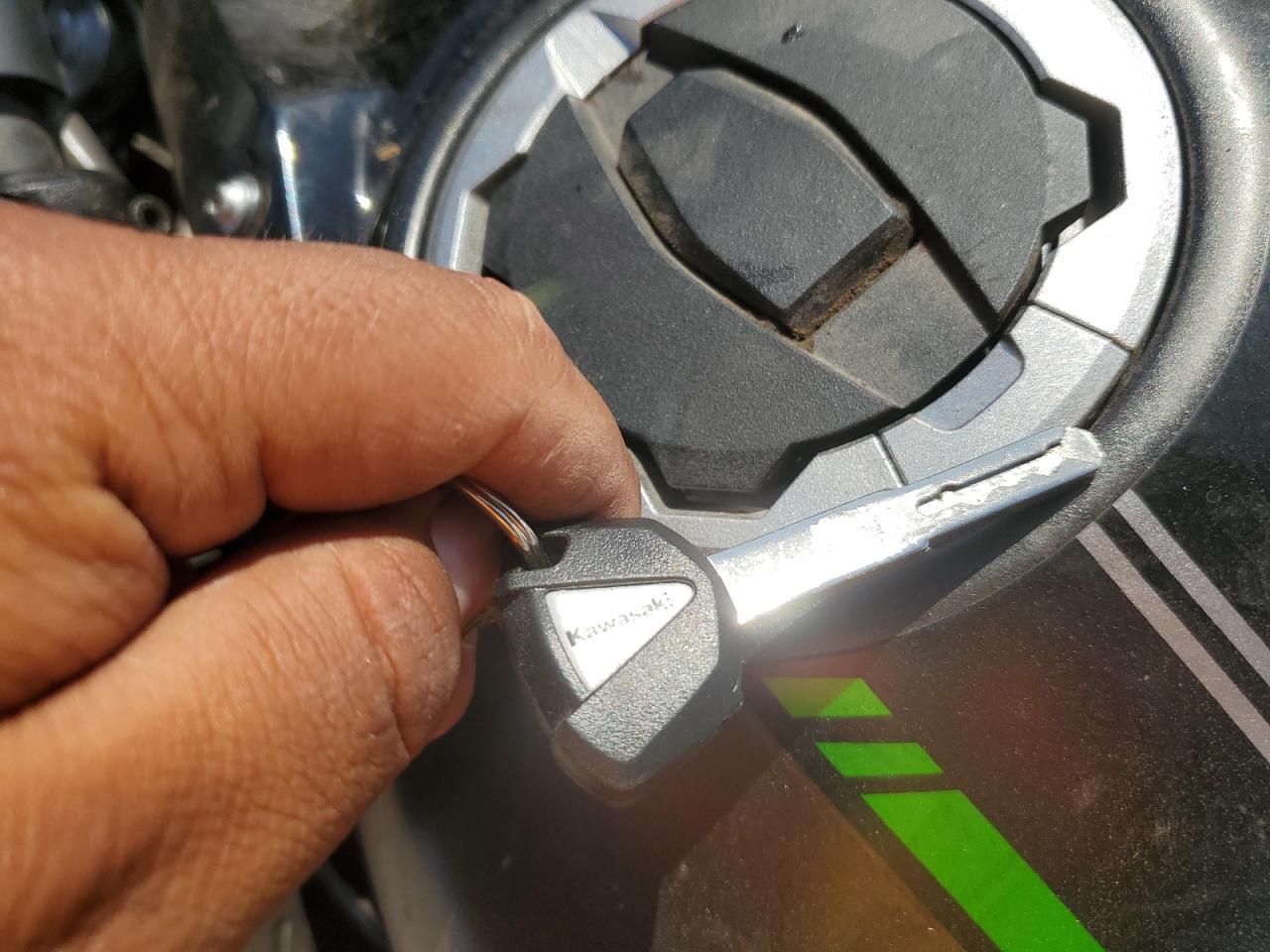 2024 KAWASAKI EX650 R VIN ML5EXER12RDAC2607 photo 8