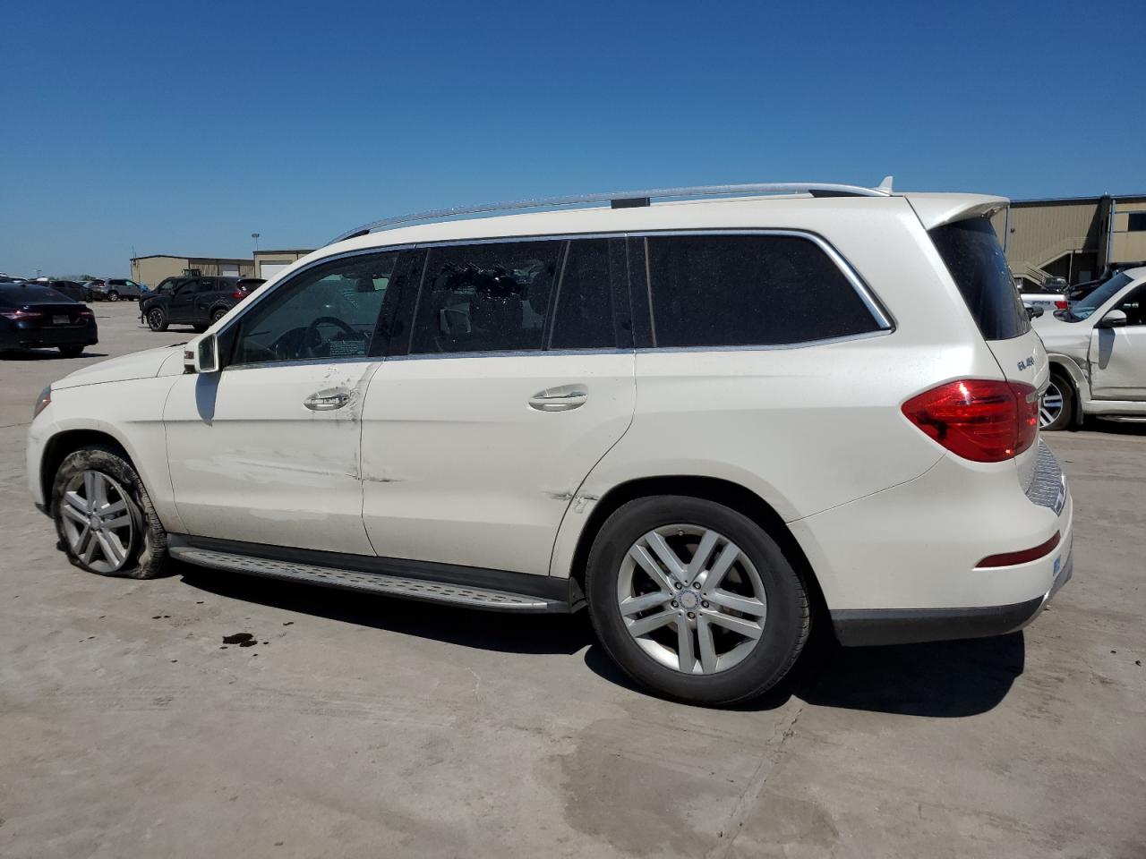 2013 MERCEDES-BENZ Gl-class VIN 4JGDF7CE5DA248465 photo 2