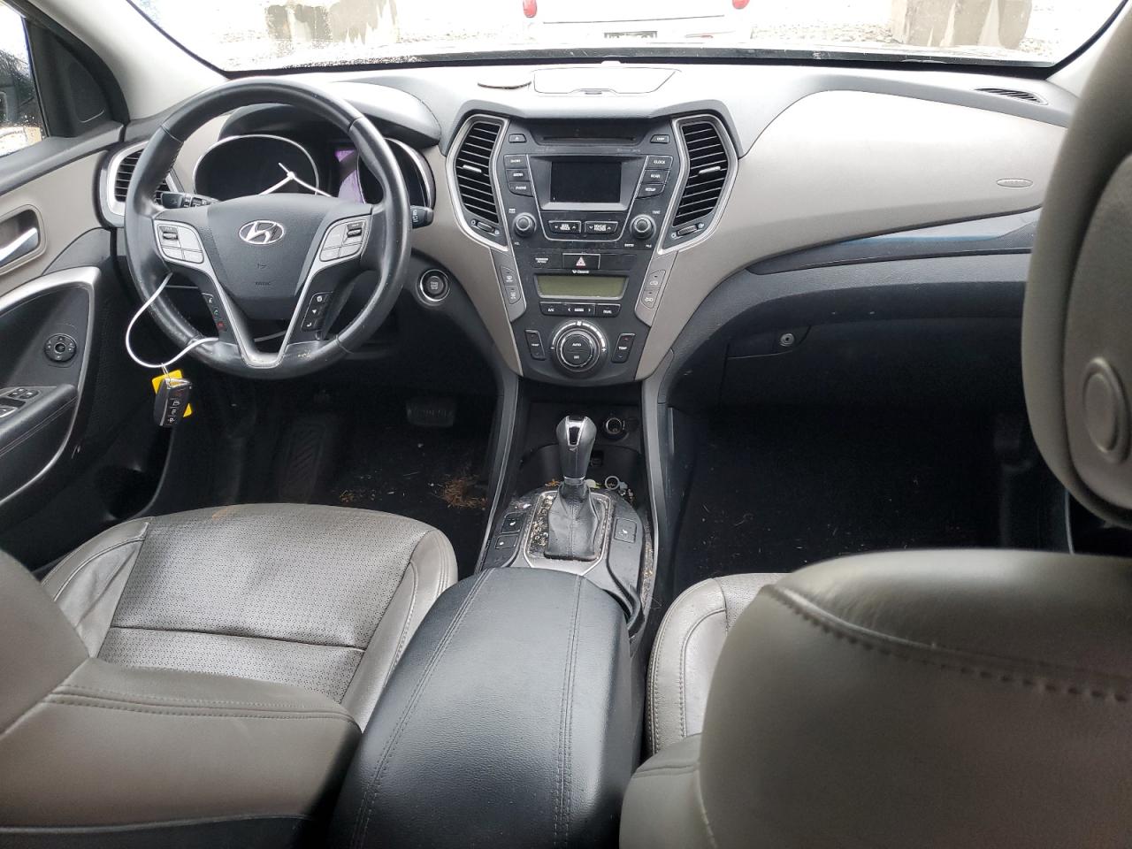 2013 HYUNDAI Santa fe VIN 5XYZU3LA4DG077083 photo 8