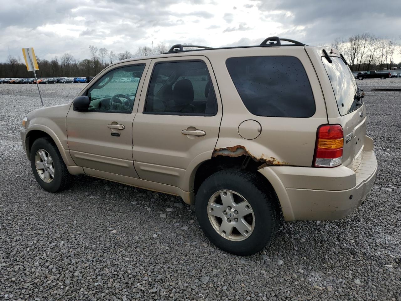 2007 Ford Escape VIN 1FMCU94187KC03057 photo 2