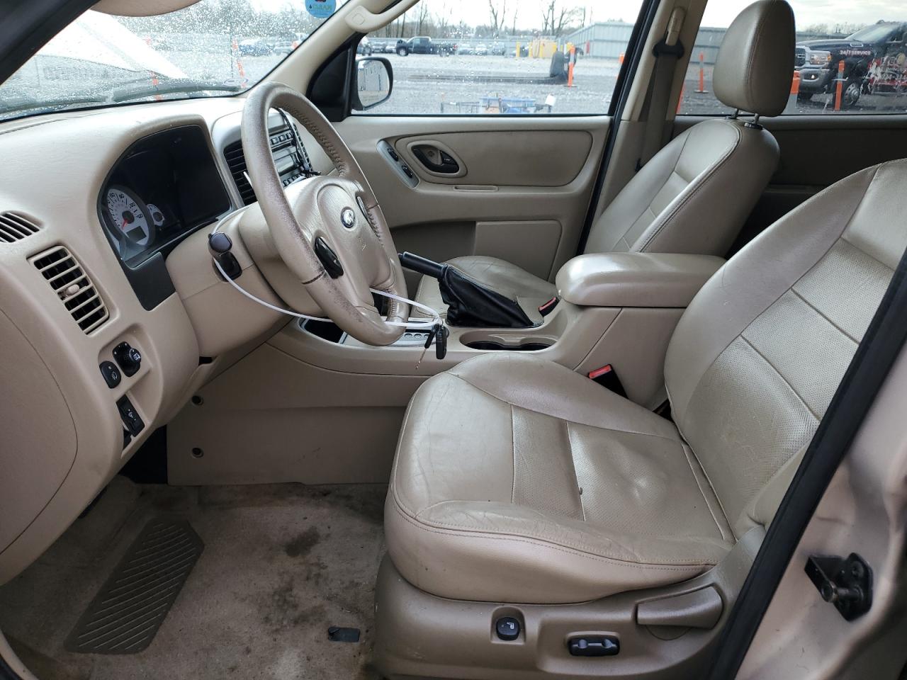 2007 Ford Escape VIN 1FMCU94187KC03057 photo 7