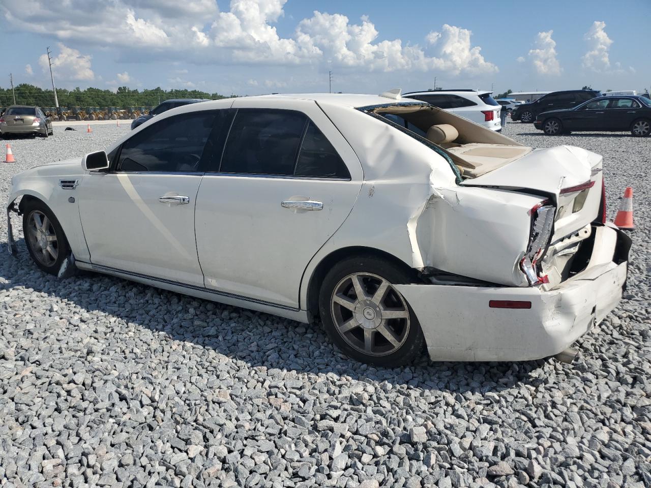 2011 Cadillac Sts VIN 1G6DW6ED3B0125613 photo 2
