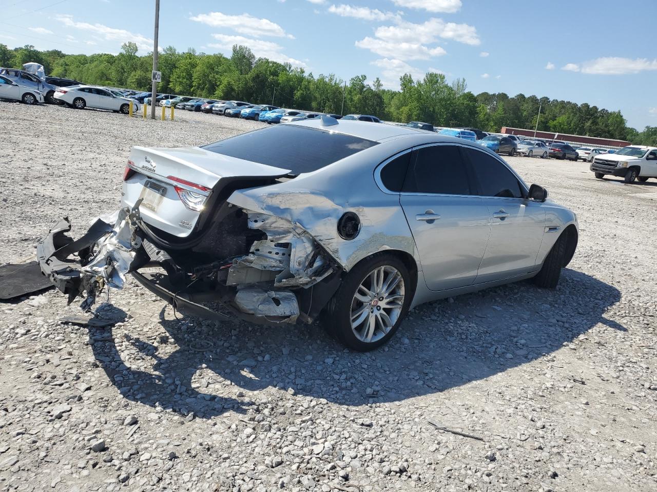 2016 Jaguar Xf VIN SAJBK4BVXGCY11401 photo 3