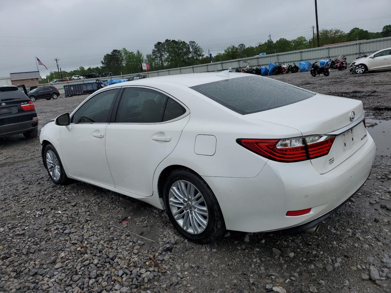 2015 Lexus ES350 VIN JTHBK1GG3F2151471 photo 2