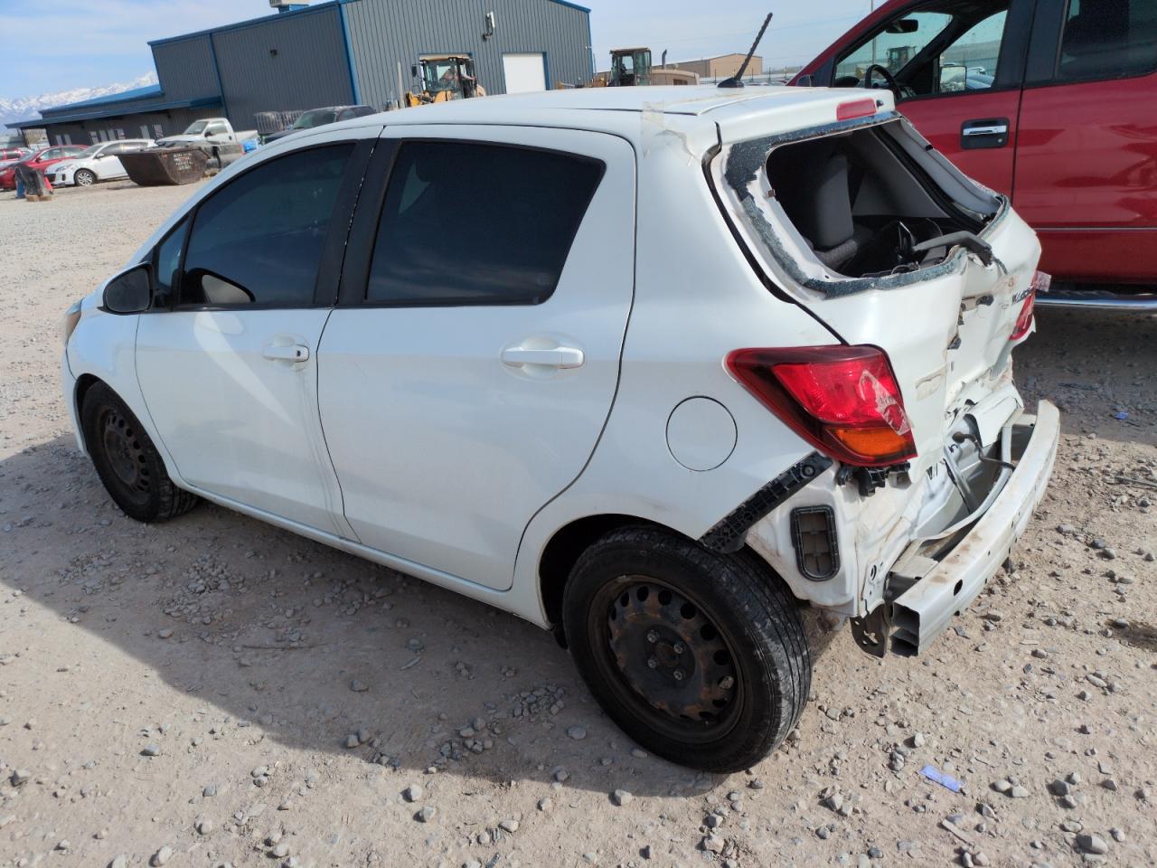 2015 Toyota Yaris VIN VNKKTUD32FA050422 photo 2