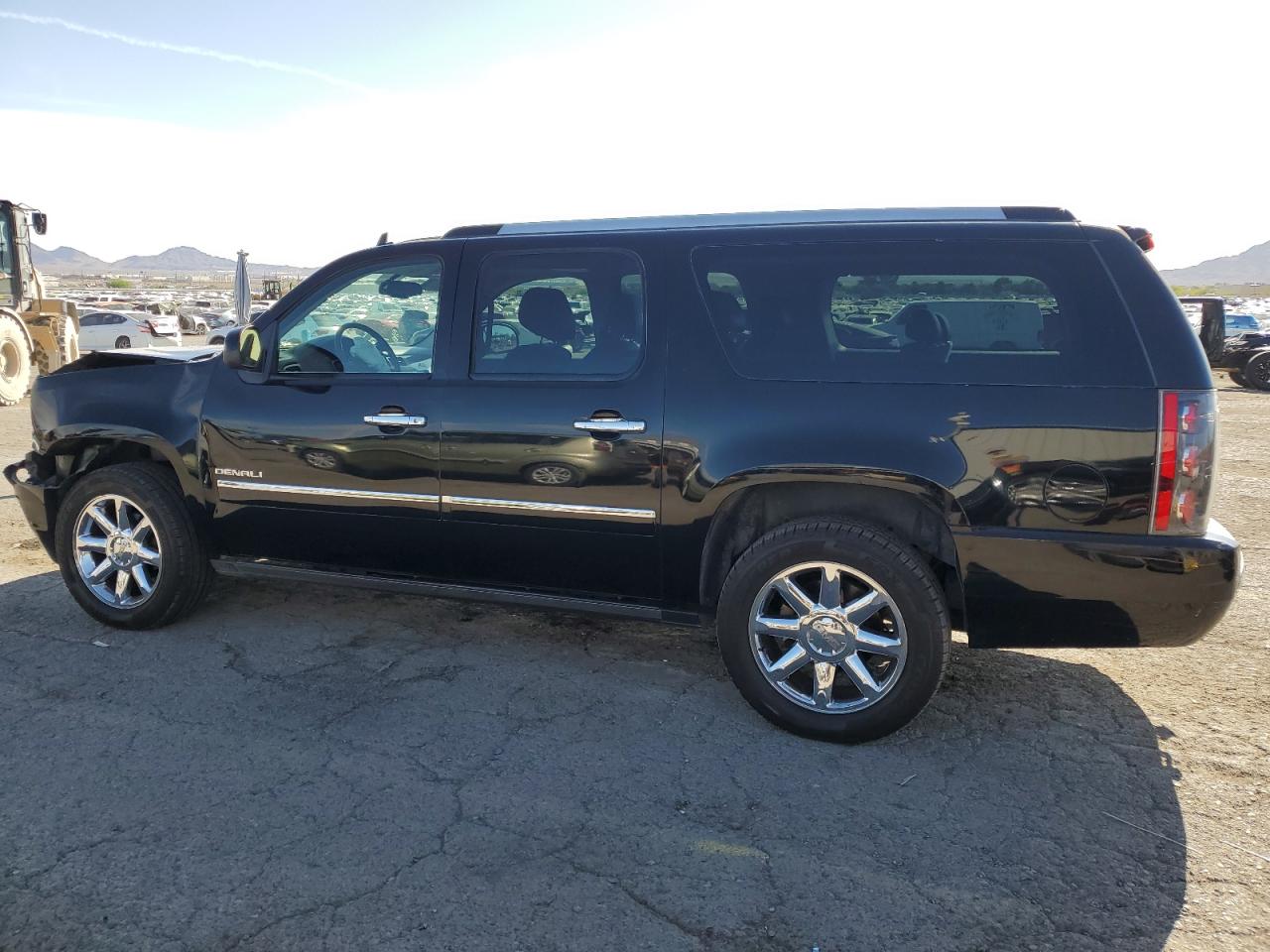 2010 GMC Yukon VIN 1GKUKMEF1AR279363 photo 2