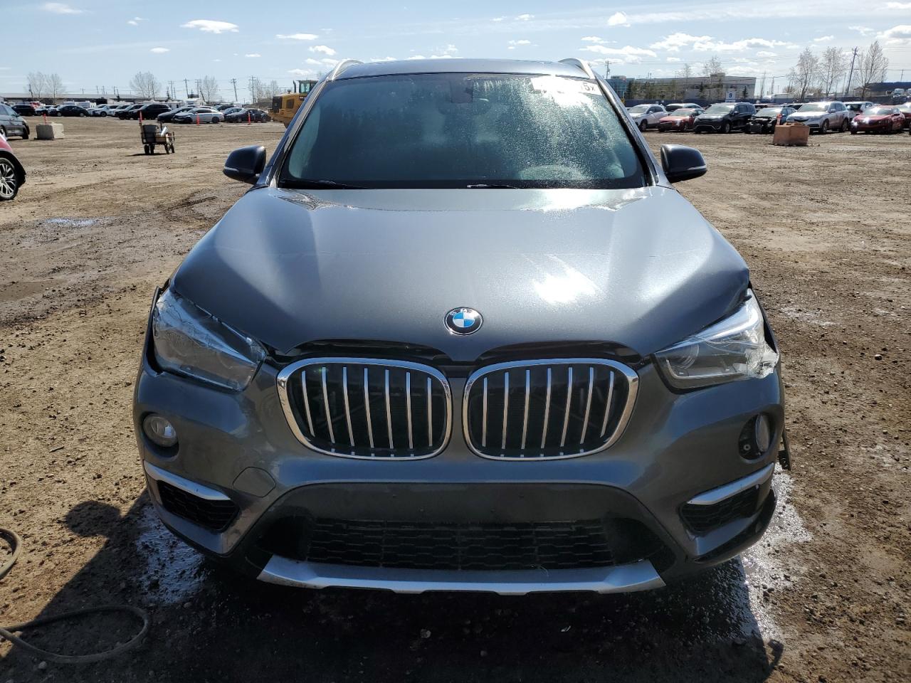 2017 BMW X1 VIN WBXHT3C37H5F75301 photo 5