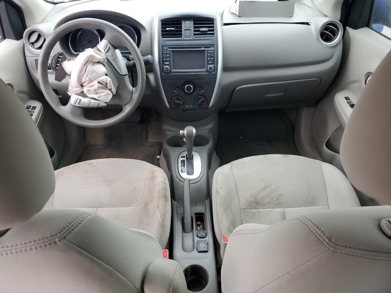 2015 Niss Versa VIN 3N1CN7AP4FL886051 photo 8