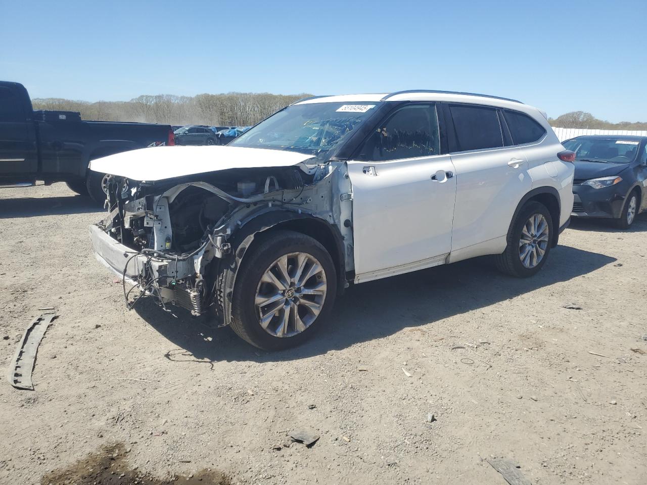 2020 Toyota Highlander VIN 5TDDZRBH7LS029656 photo 1