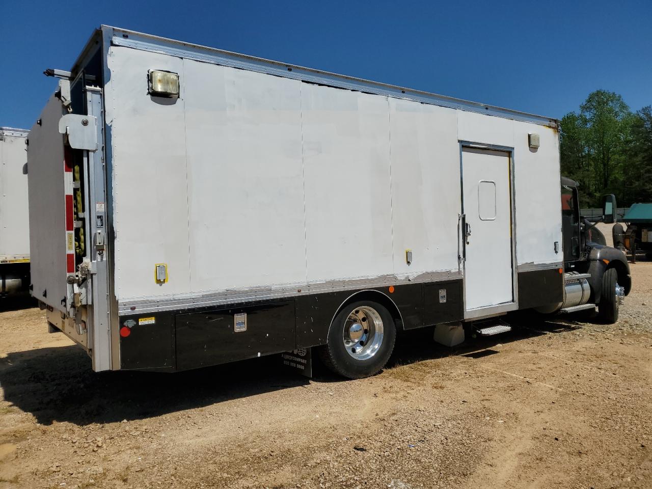 2017 KENWORTH All other VIN 2NKHHM6X9HM172600 photo 3