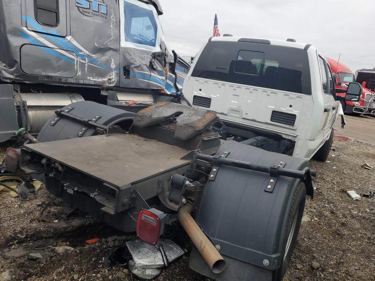 2023 Ford F350 VIN 1FD8W3HT2PEE01379 photo 3