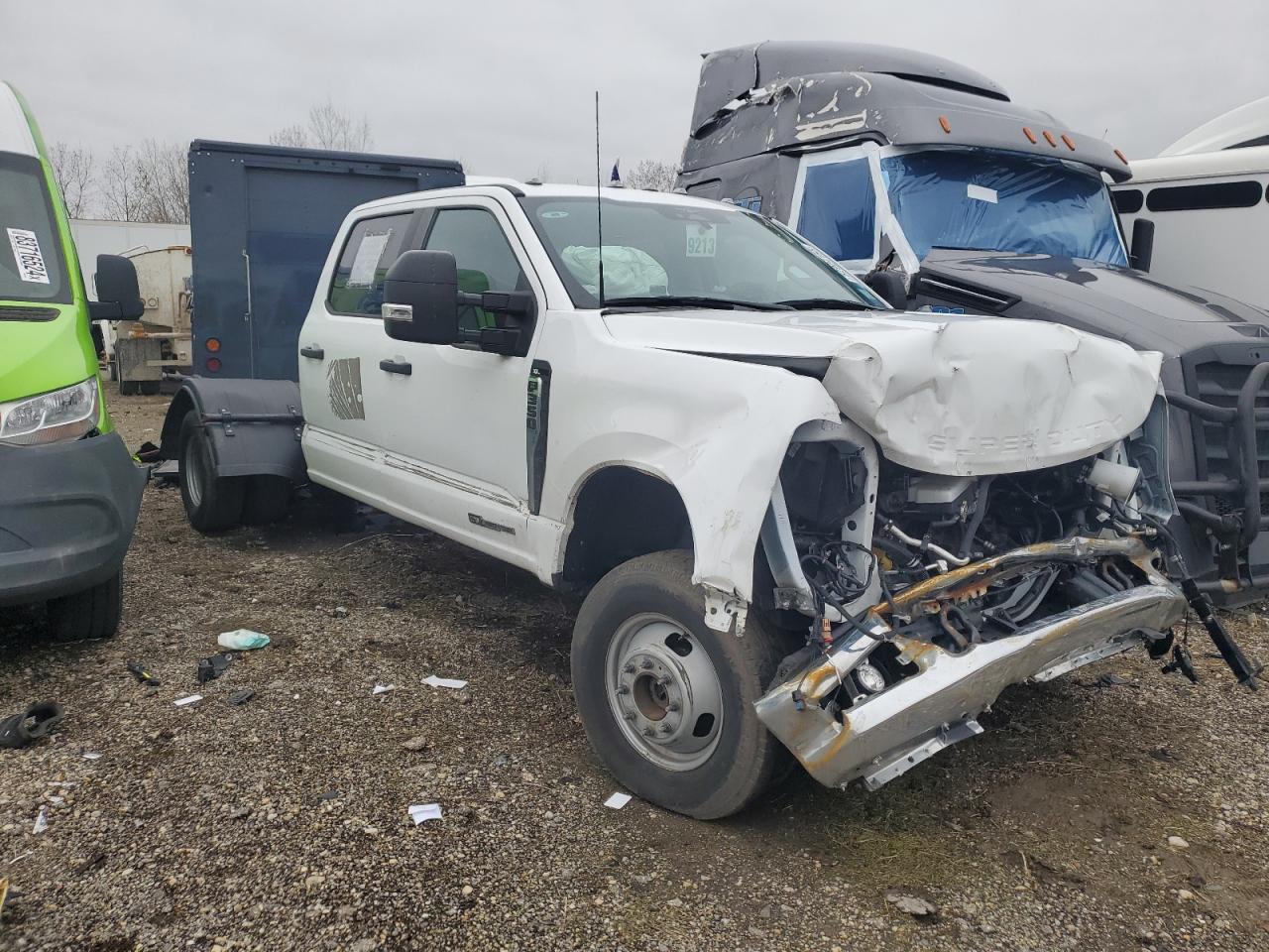 2023 Ford F350 VIN 1FD8W3HT2PEE01379 photo 4