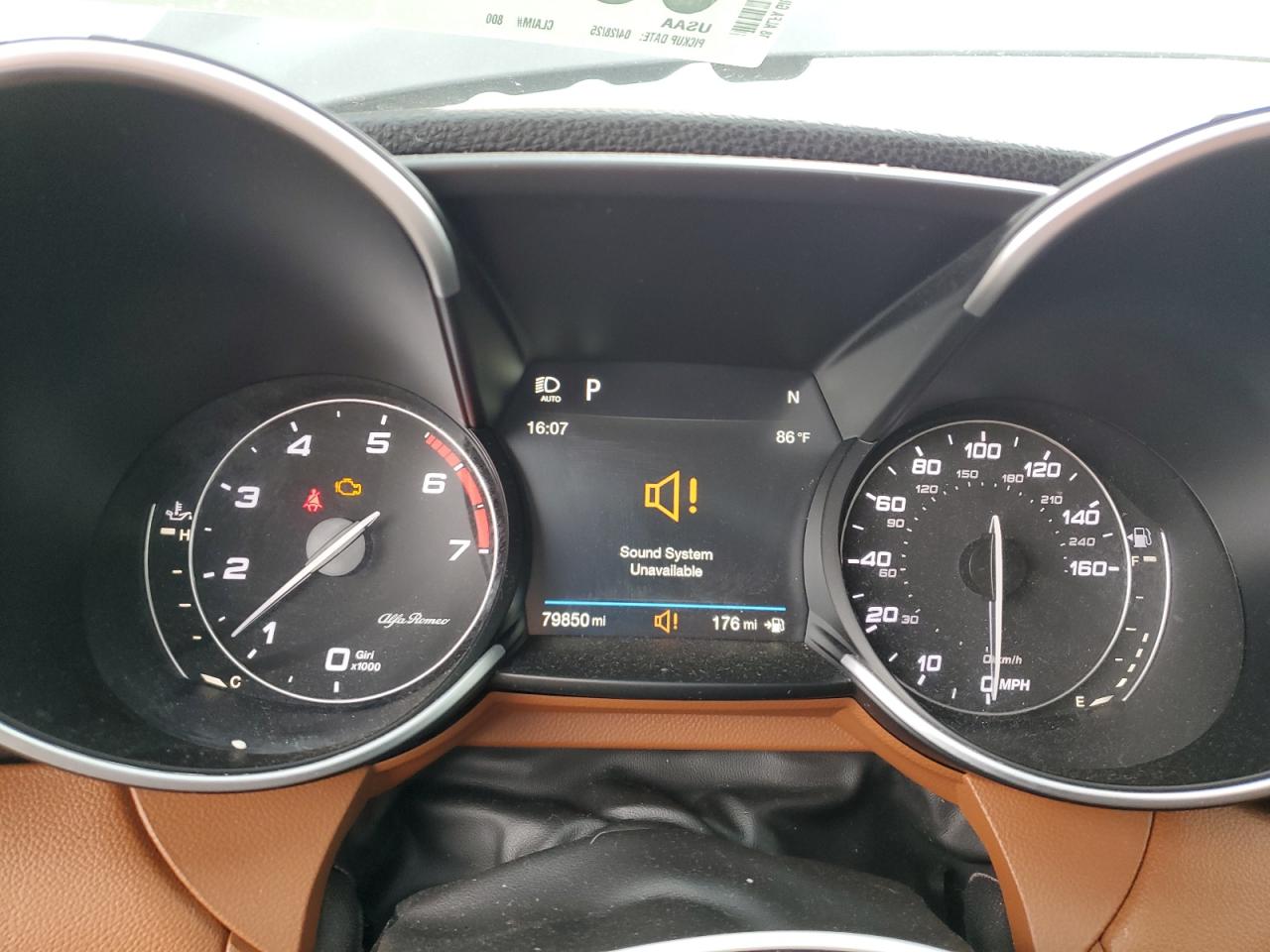 2018 Alfa Giulia VIN ZARFAEEN6J7564291 photo 9