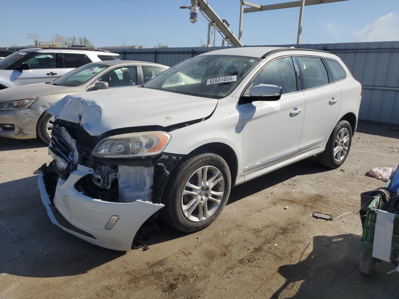 2015 Volvo Xc60 VIN YV440MDJXF2680270 photo 1