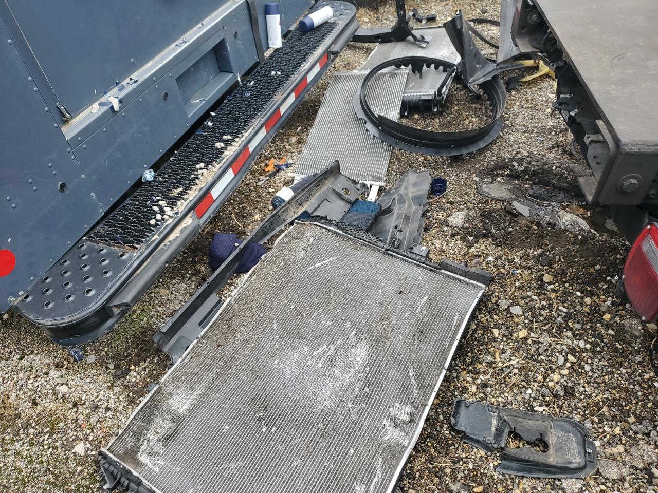 2023 Ford F350 VIN 1FD8W3HT2PEE01379 photo 12