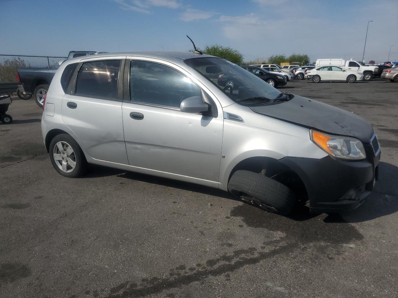 2009 Chevrolet Aveo VIN KL1TD66E69B606855 photo 4
