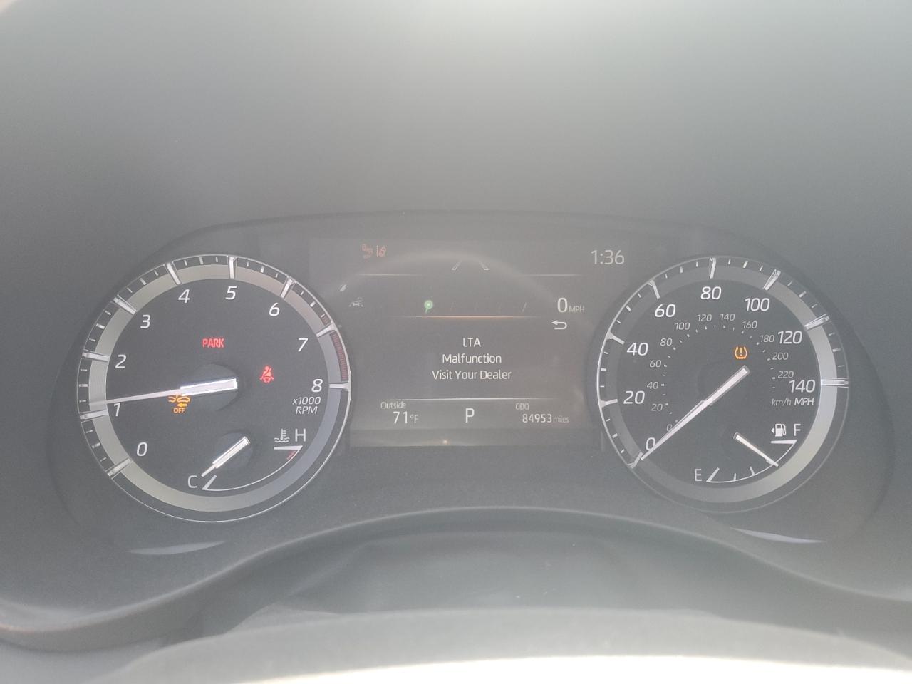 2020 Toyota Highlander VIN 5TDDZRBH7LS029656 photo 9