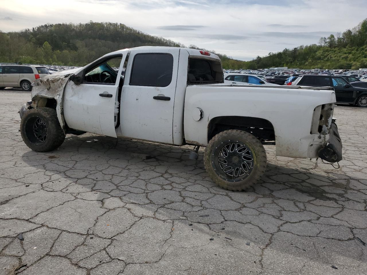 2007 Chev All models VIN 2GCEK13M171596786 photo 2