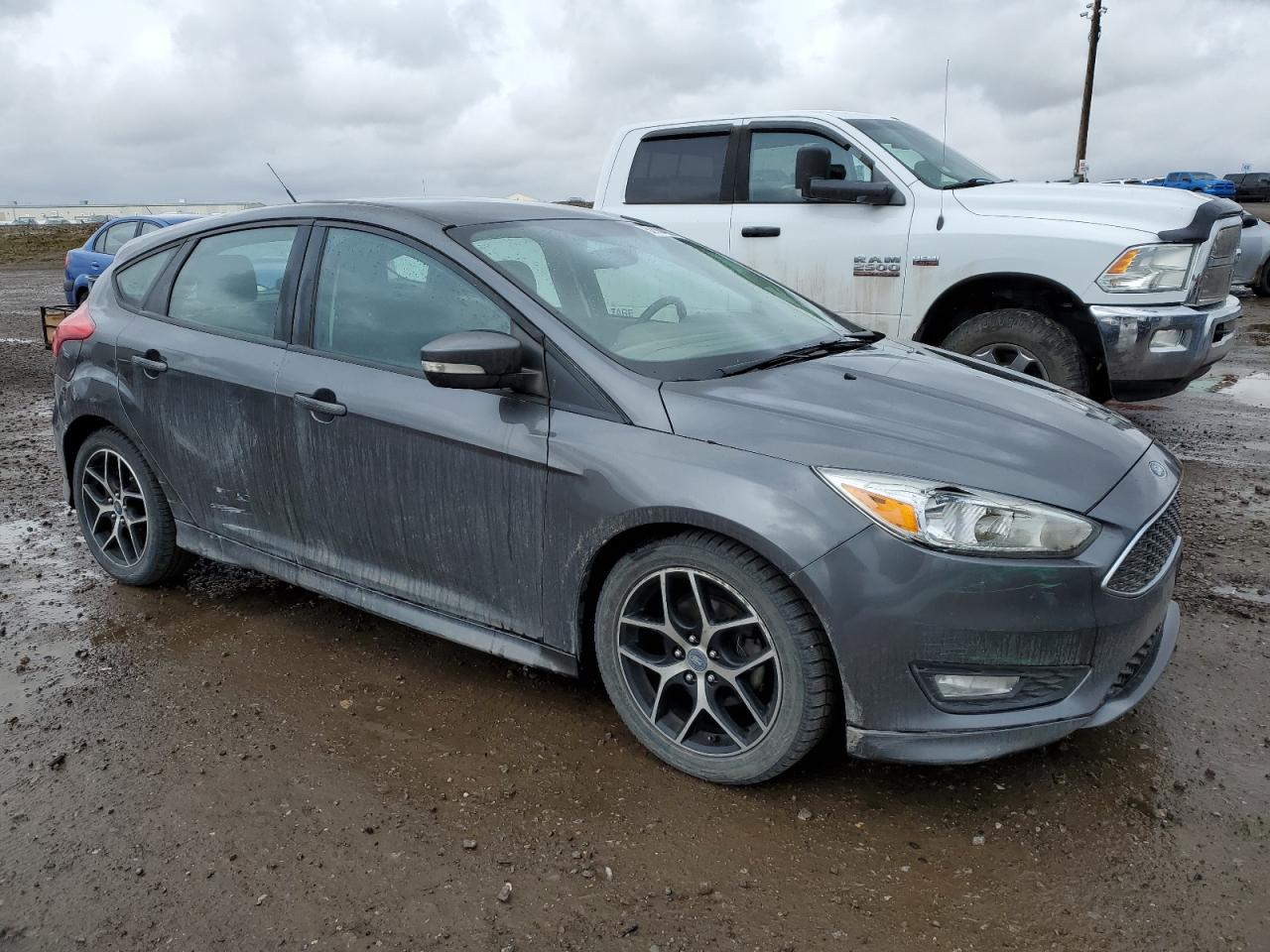 2018 FORD Focus VIN 1FADP3K29JL317925 photo 4