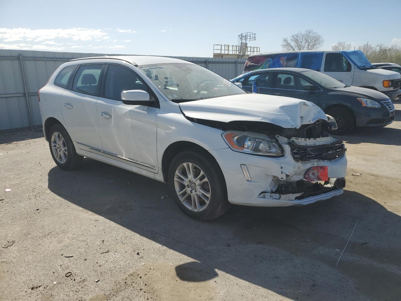 2015 Volvo Xc60 VIN YV440MDJXF2680270 photo 4