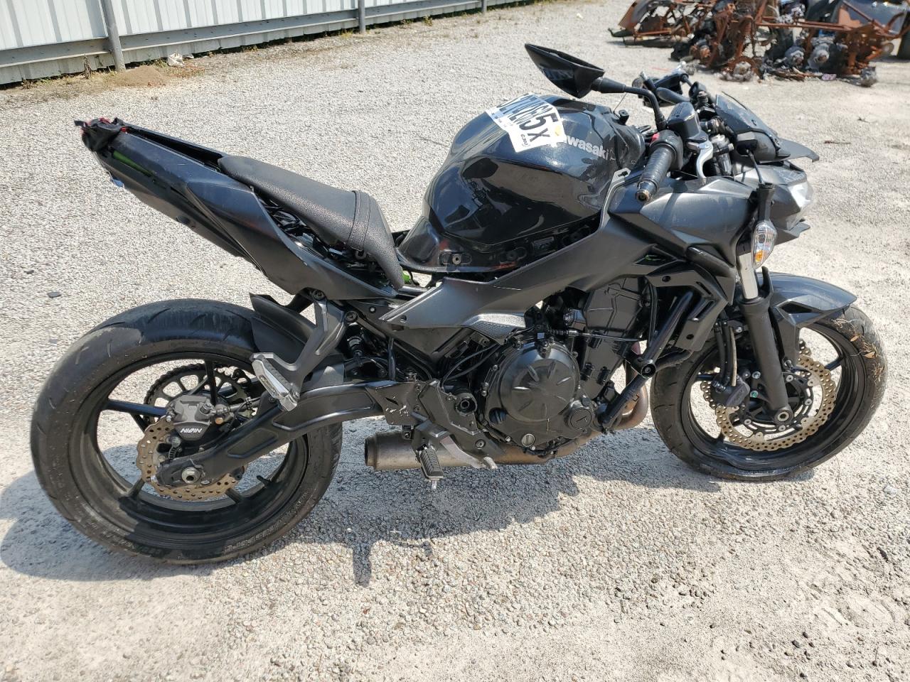 2022 KAWASAKI Er650 l VIN XL5EREL18NDA50851 photo 1