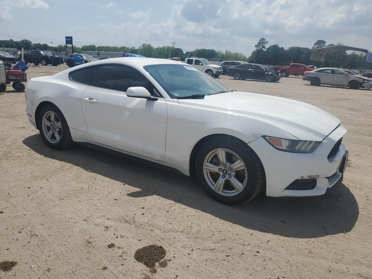 2015 Ford Mustang VIN 1FA6P8AM6F5391713 photo 4