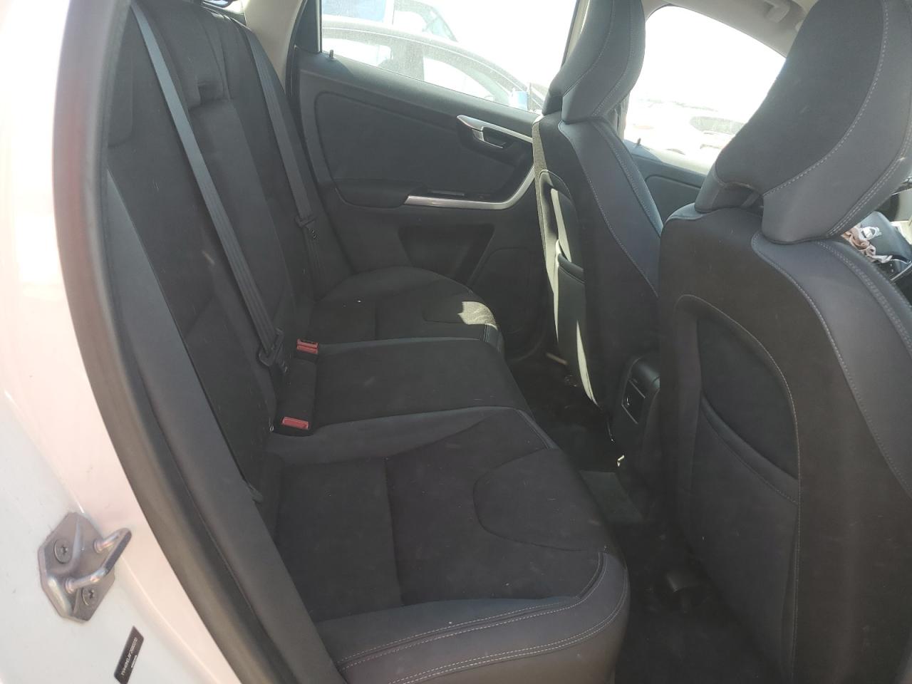 2015 Volvo Xc60 VIN YV440MDJXF2680270 photo 11