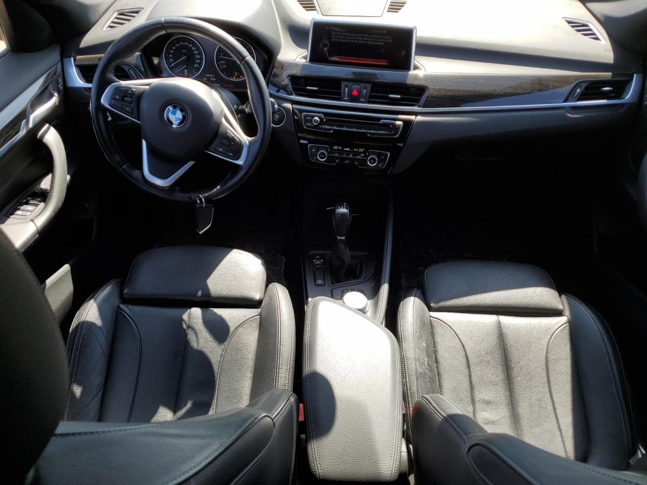 2017 BMW X1 VIN WBXHT3C37H5F75301 photo 8