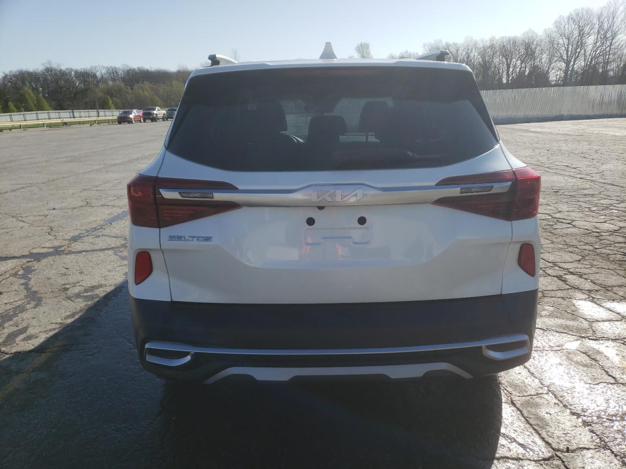 2023 Kia Seltos VIN KNDERCAA6P7467512 photo 6