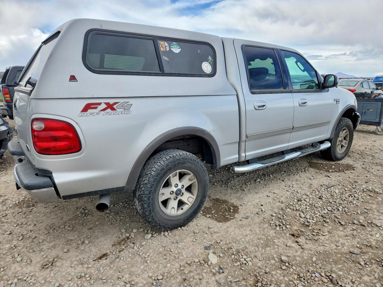 2003 Ford F150 VIN 1FTRW08L43KD84233 photo 3