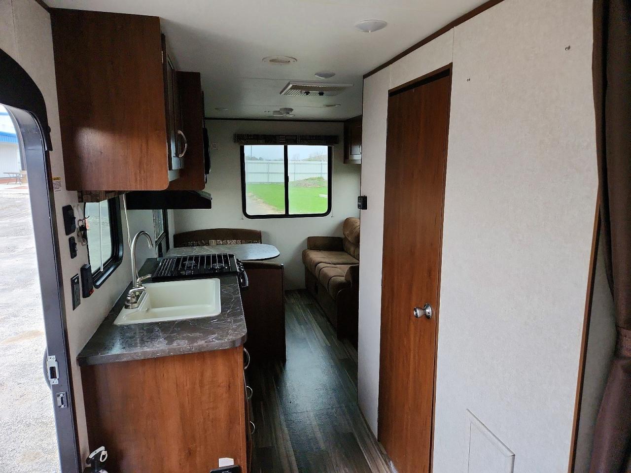 2017 JAYCO All models VIN 1UJBJ0BL4H17Z0602 photo 6