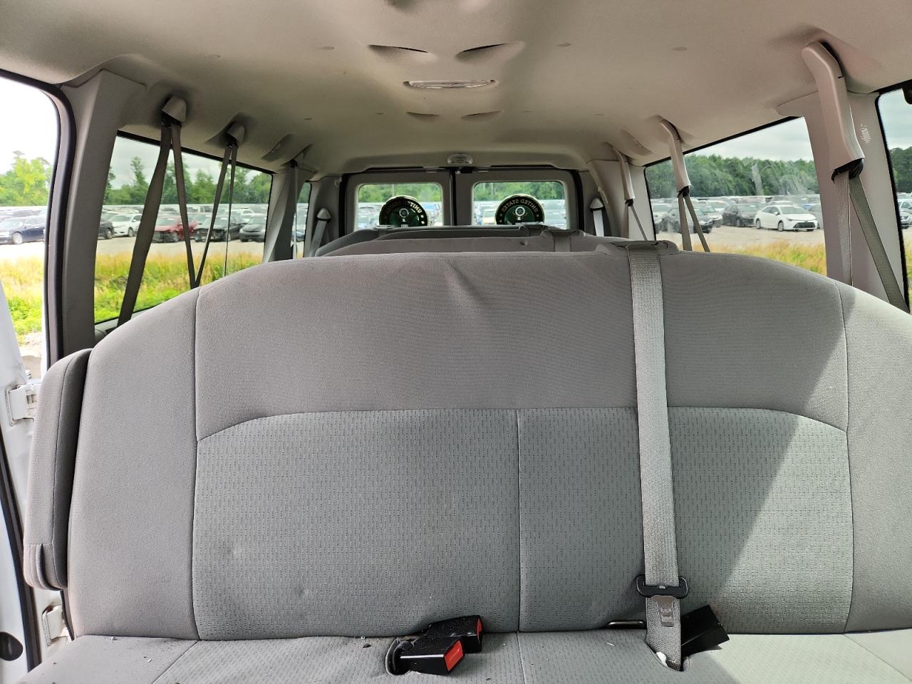 2012 Ford Econoline VIN 1FBSS3BL3CDA12558 photo 10