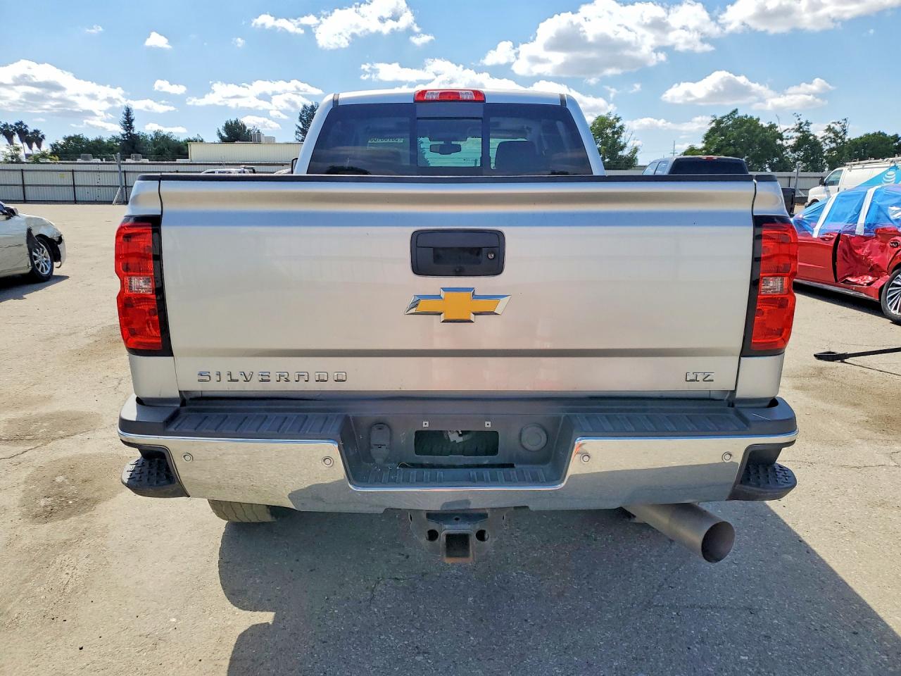 2018 Chevrolet All models VIN 1GC1KWEY8JF142322 photo 6