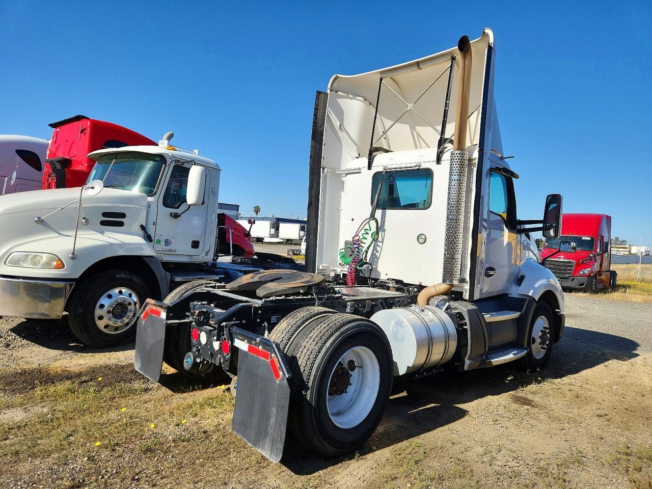 2016 KENWORTH All other VIN 1XKYA48X9GJ496644 photo 4