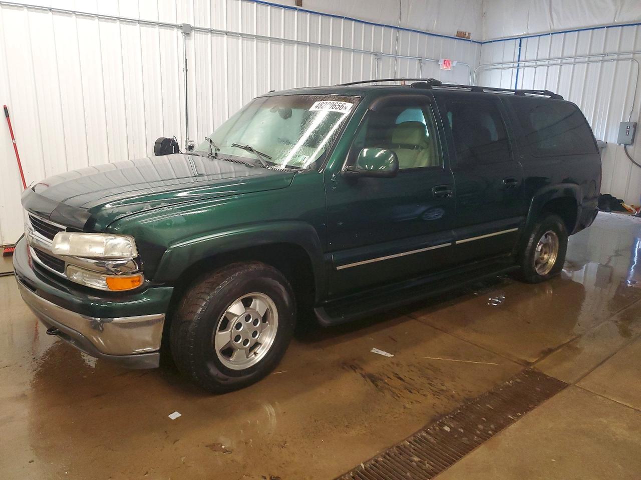 2001 Chevrolet Suburban VIN 3GNFK16T31G176301 photo 1