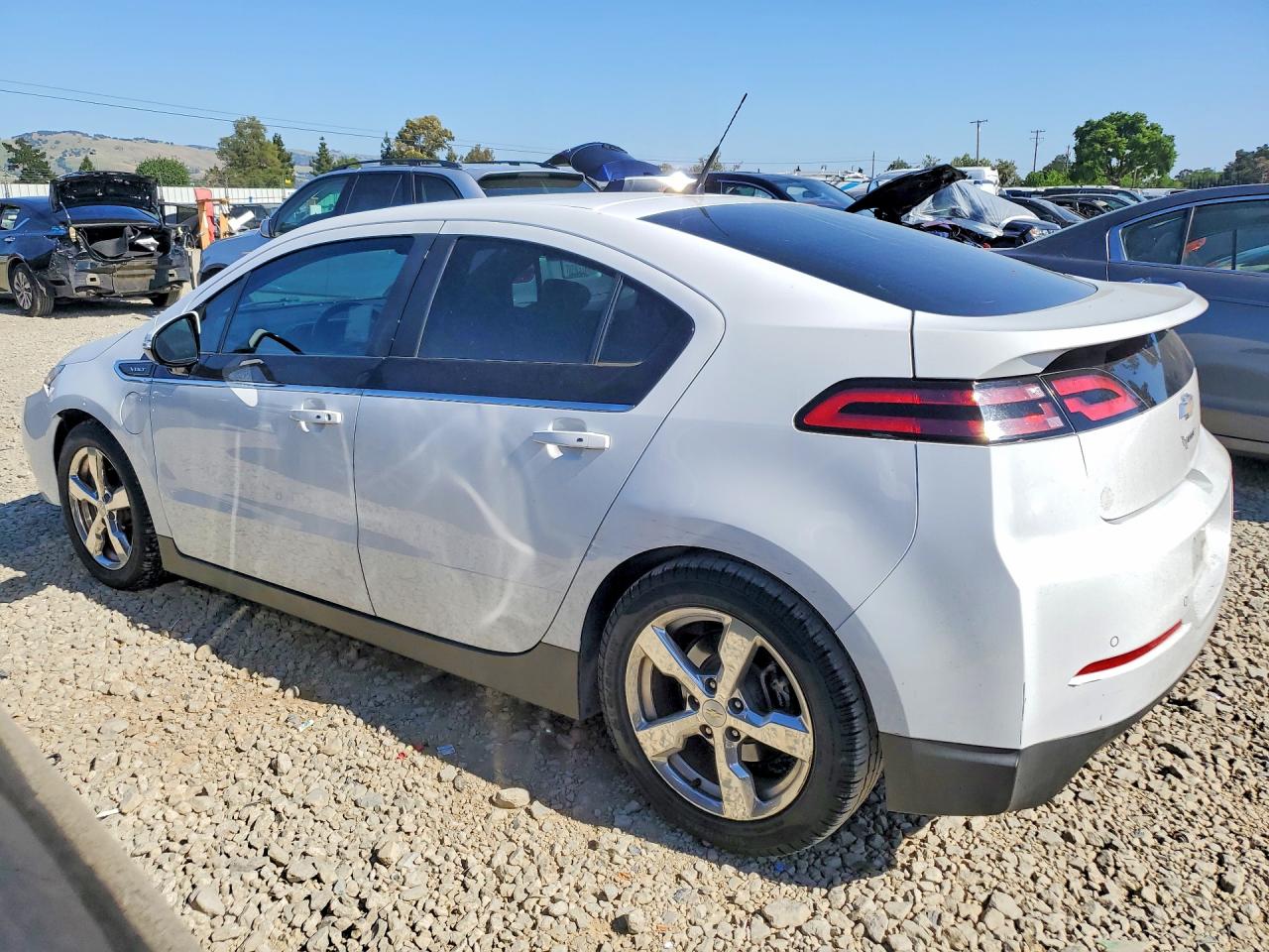 2014 CHEV Volt VIN 1G1RB6E42EU161474 photo 2