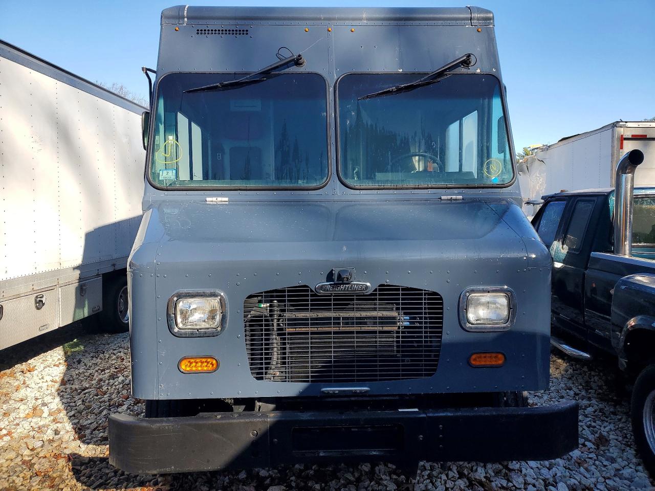 2021 FREIGHTLINER All other VIN 4UZAC2GA6MCMM9706 photo 5