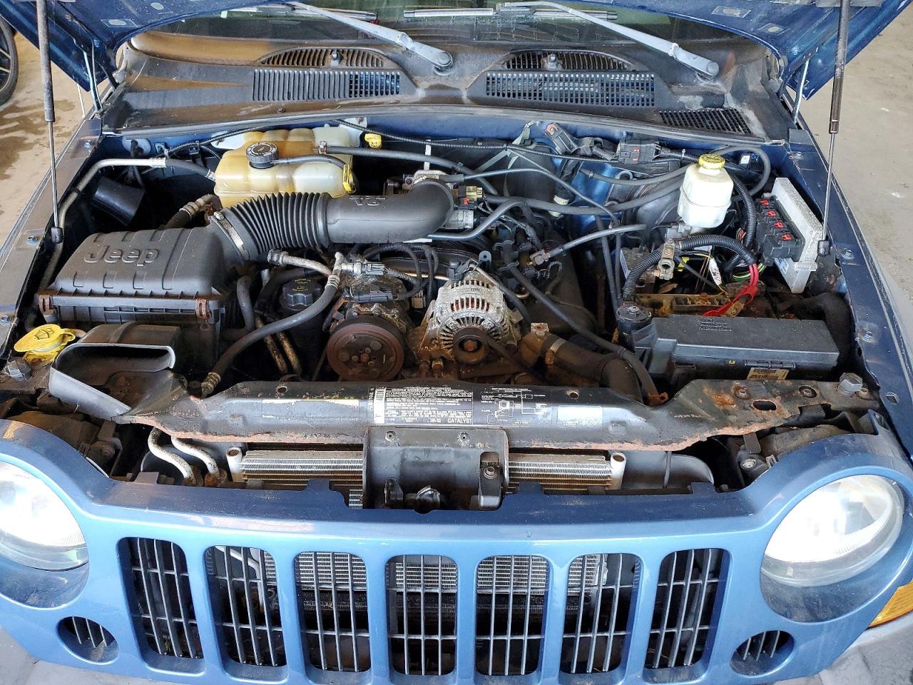 2005 Jeep Liberty VIN 1J4GK48K75W651842 photo 11