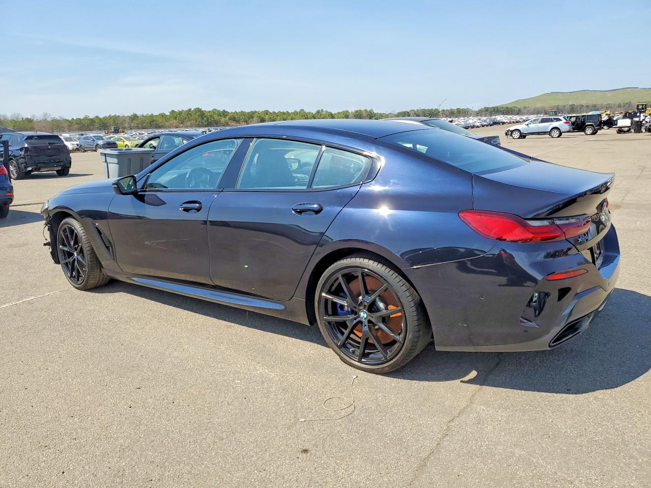 2022 BMW M8 VIN WBAGV8C06NCH89562 photo 2