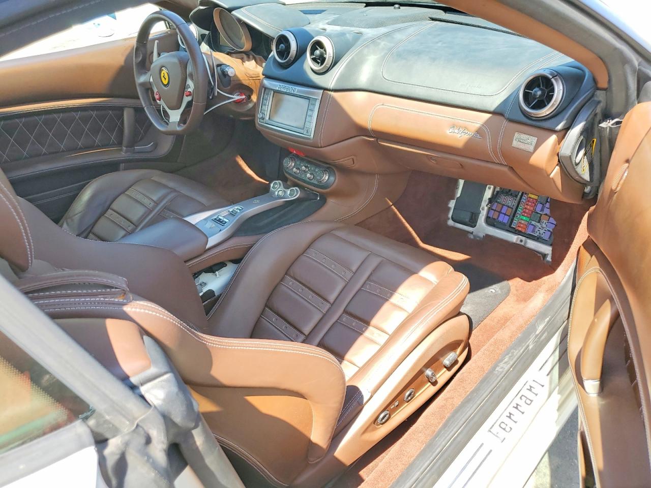 2011 Ferrari California VIN ZFF65LJA3B0178624 photo 8