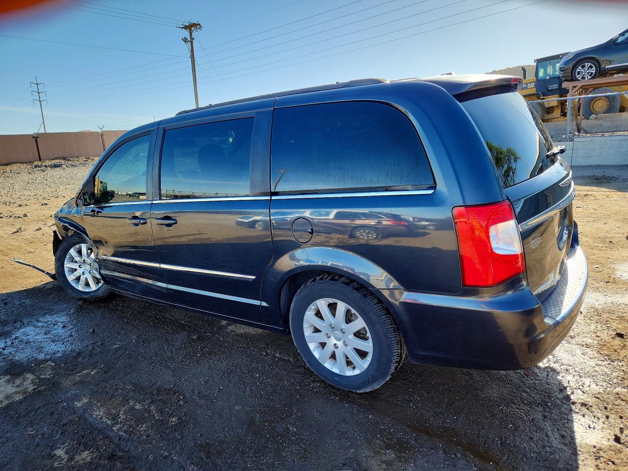 2013 Chrysler Minivan VIN 2C4RC1BG0DR737189 photo 2