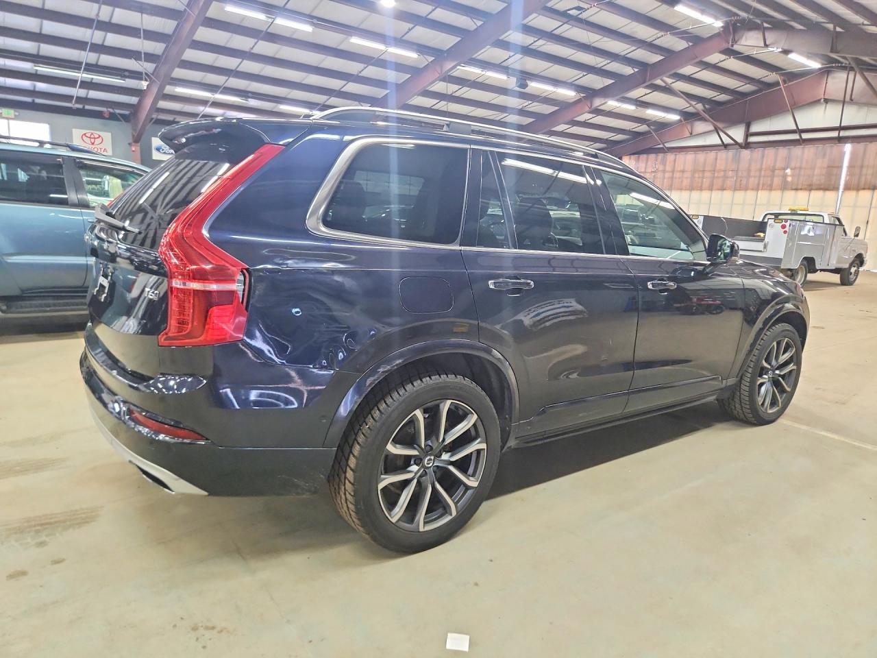 2016 Volvo Xc90 VIN YV4A22PKXG1016046 photo 3