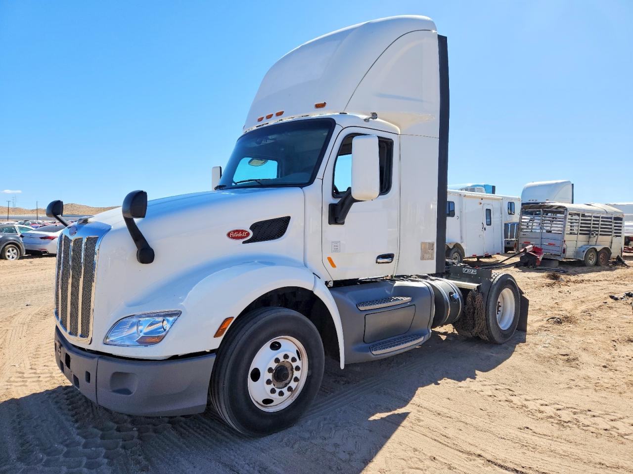 2018 PETERBILT All other VIN 1XPBA48X9JD477940 photo 2