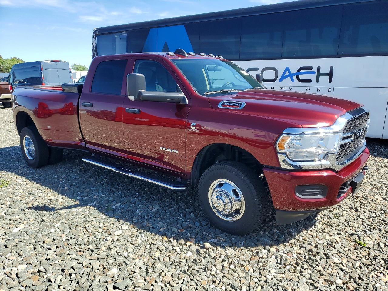 2020 Ram 3500 VIN 3C63RRGL4LG291665 photo 4