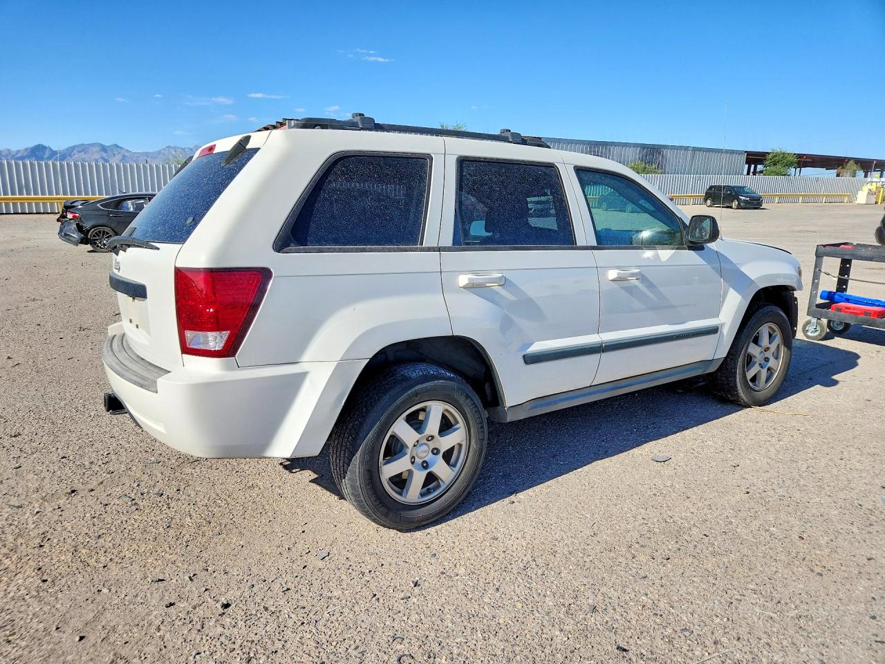 2009 Jeep Cherokee VIN 1J8GR48K19C516597 photo 3