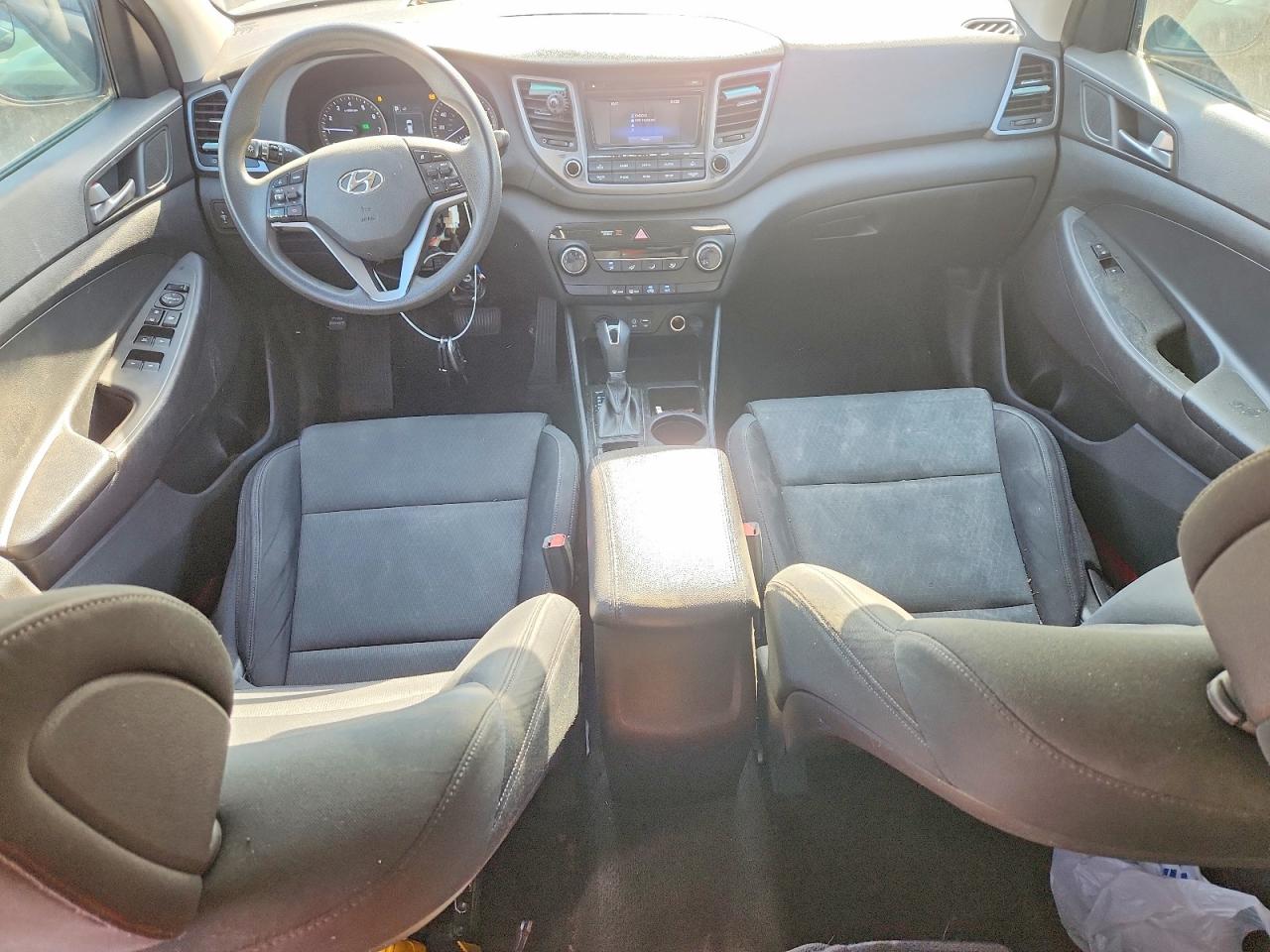 2016 Hyundai Tucson VIN KM8J33A49GU195044 photo 8