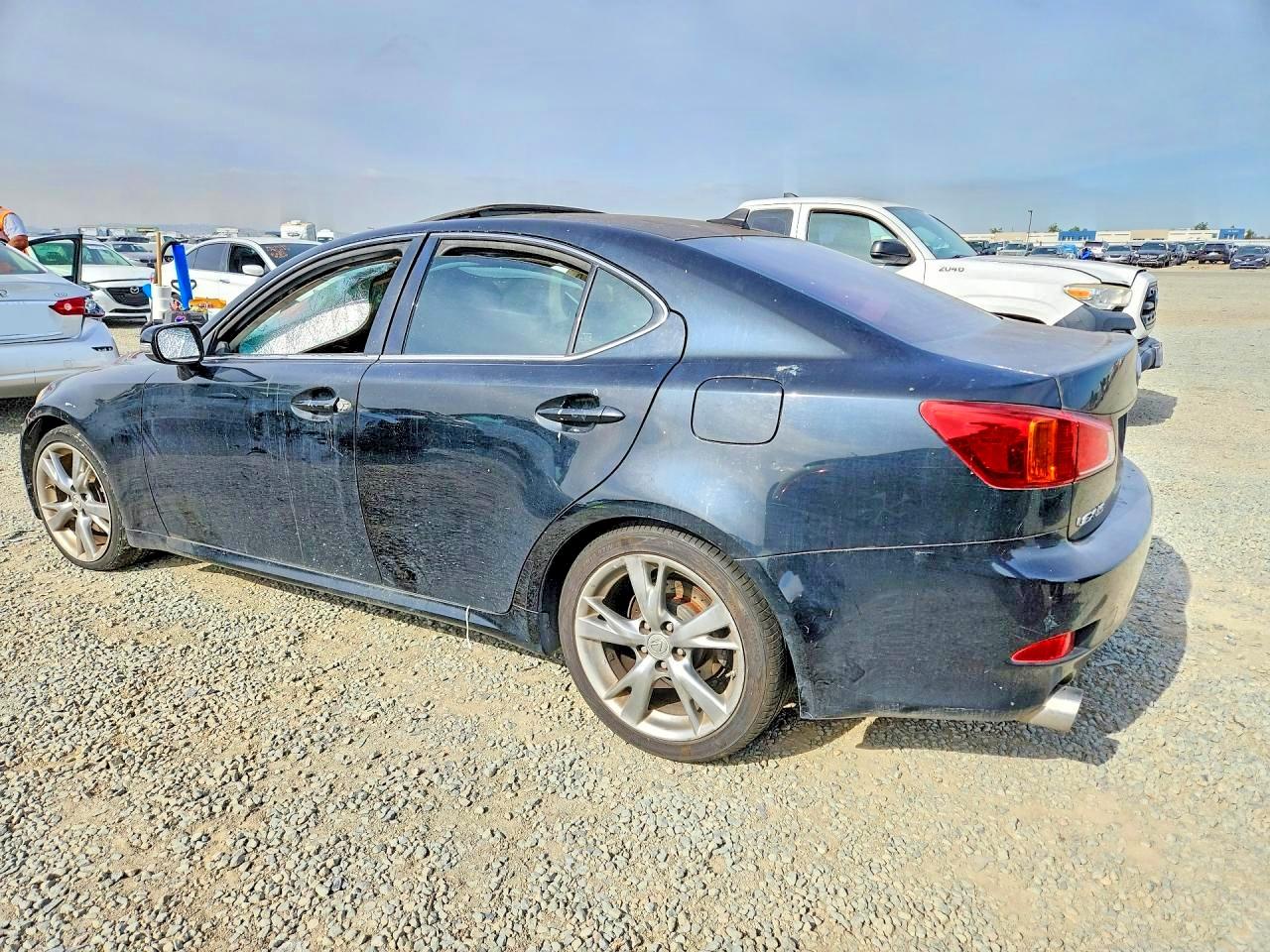 2009 Lexus Is VIN JTHBK262X95104713 photo 2