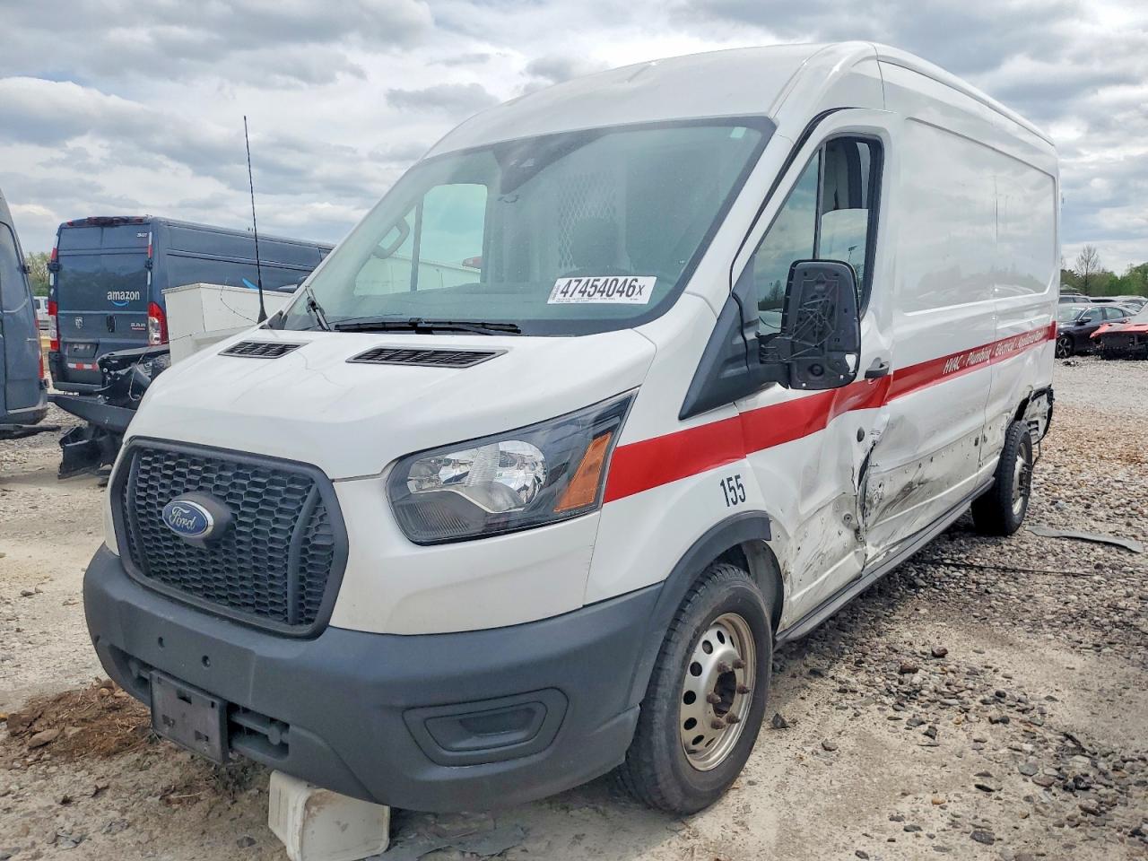 2022 Ford Transit VIN 1FTBR2C80NKA49903 photo 2