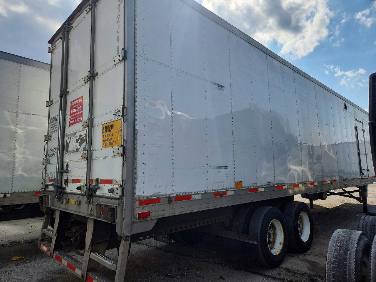 2015 UTILITY All models VIN 1UYVS2488FM408504 photo 4
